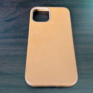 Apple iPhone 12 Leather Case with MagSafe - Saddle Brown